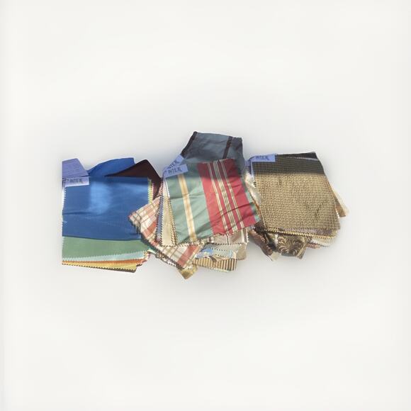 Bulk Lot of 3 – Intex International Textile Expo Fabrics / Catalogues / Samples - Picture 1 of 4